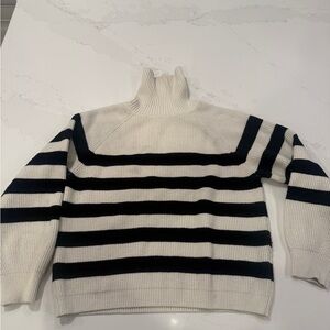 Zara girls black and white Striped Turtleneck sweater size 9-10